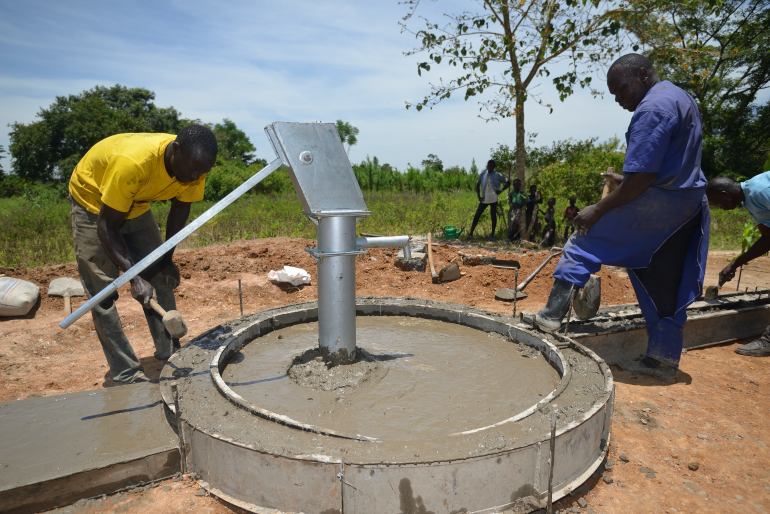 2600 litres d'eau à Okwalongwen, Ouganda